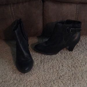 Ankle boots